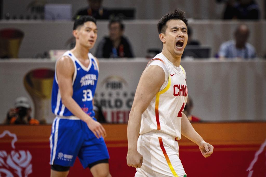 九游娱乐-赵睿哭了！中国男篮两连胜，产生4个不争事实